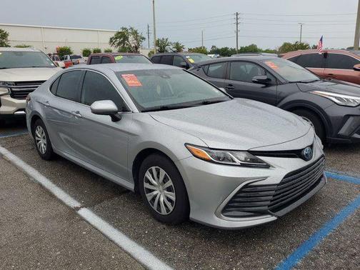 2022 Toyota Camry LE