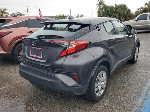 2021 Toyota C-HR LE