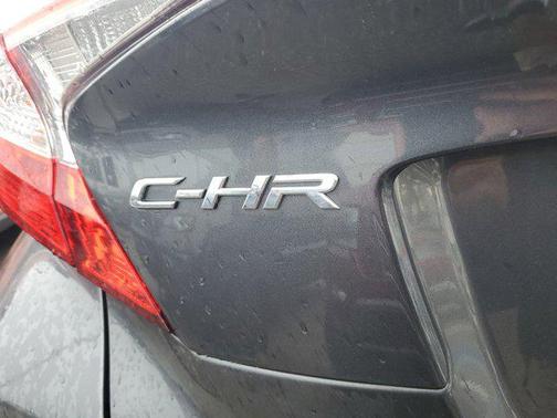 2021 Toyota C-HR LE