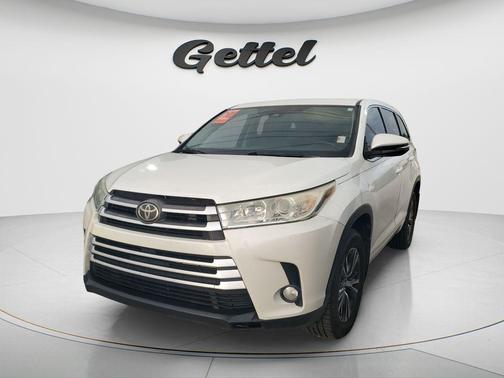 Blizzard Pearl 2018 Toyota Highlander LE Plus