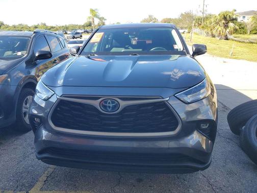 2023 Toyota Highlander Hybrid LE