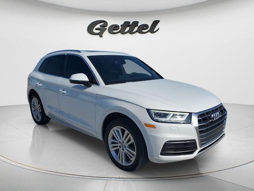 Glacier White 2020 Audi Q5 45 Premium Plus
