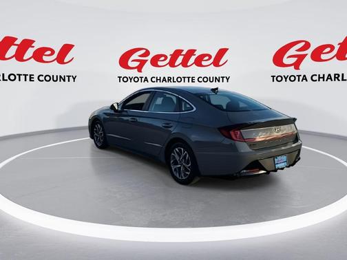 2022 Hyundai SONATA SEL