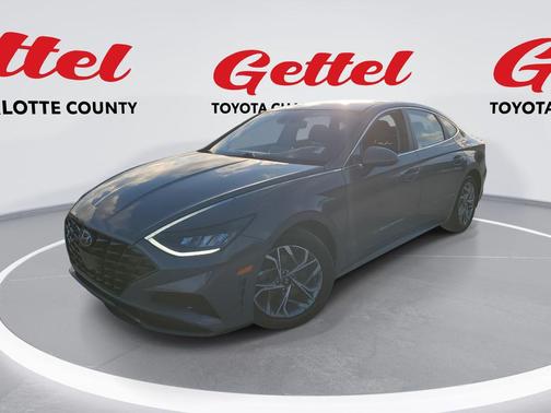 2022 Hyundai SONATA SEL