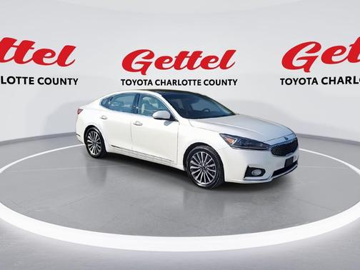 2017 Kia Cadenza Premium