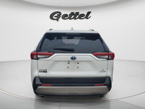 Wind Chill Pearl 2023 Toyota RAV4 Hybrid SE