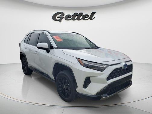 Wind Chill Pearl 2023 Toyota RAV4 Hybrid SE