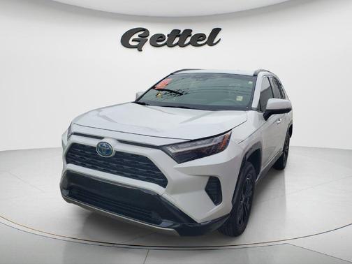 Wind Chill Pearl 2023 Toyota RAV4 Hybrid SE
