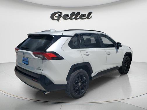 Wind Chill Pearl 2023 Toyota RAV4 Hybrid SE