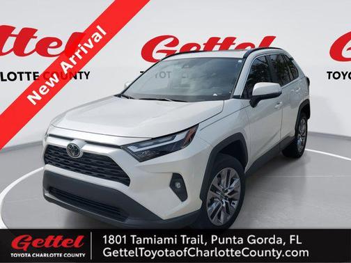 2022 Toyota RAV4 XLE Premium