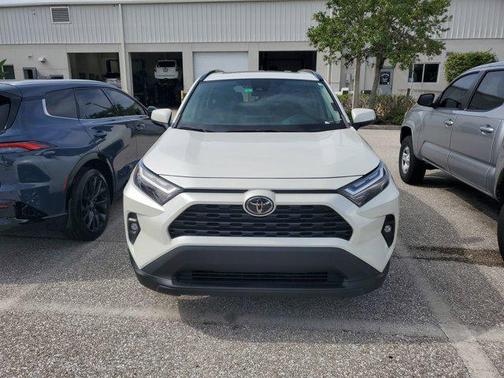 2022 Toyota RAV4 XLE Premium