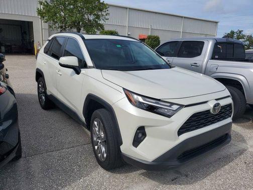 2022 Toyota RAV4 XLE Premium