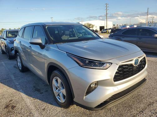 2021 Toyota Highlander Hybrid LE