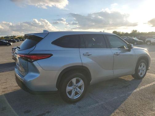 2021 Toyota Highlander Hybrid LE