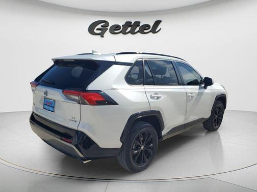 Wind Chill Pearl 2023 Toyota RAV4 Hybrid SE