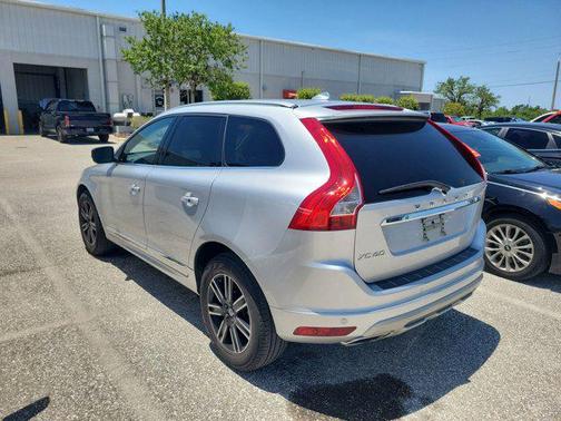 2017 Volvo XC60 T5 Dynamic