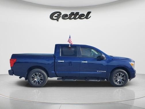 2021 Nissan Titan SV