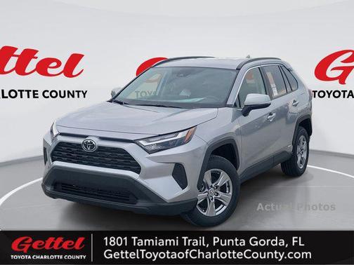 2025 Toyota RAV4 Hybrid SE