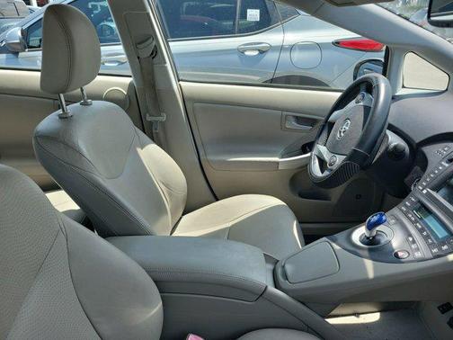 2010 Toyota Prius V