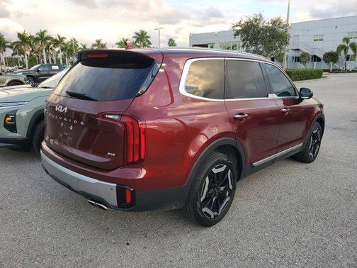 2023 Kia Telluride S