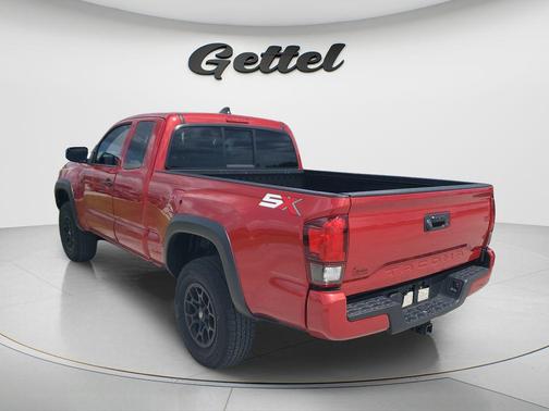 Barcelona Red Metallic 2021 Toyota Tacoma SR