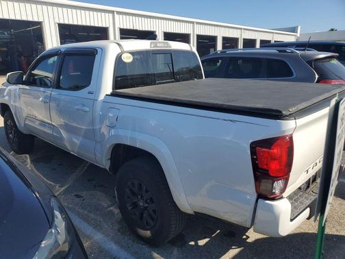2022 Toyota Tacoma SR5