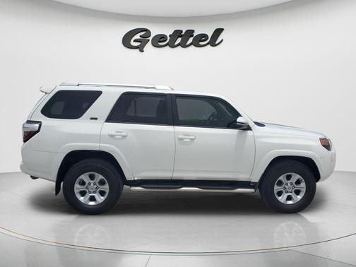 Super White 2016 Toyota 4Runner SR5 Premium