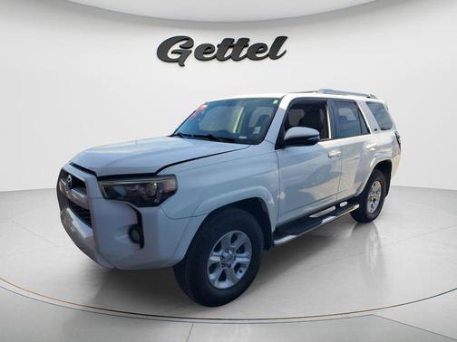 Super White 2016 Toyota 4Runner SR5 Premium
