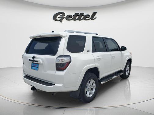Super White 2016 Toyota 4Runner SR5 Premium
