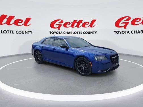 2020 Chrysler 300 Touring
