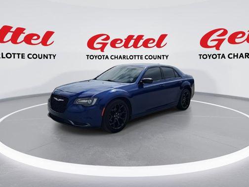 2020 Chrysler 300 Touring