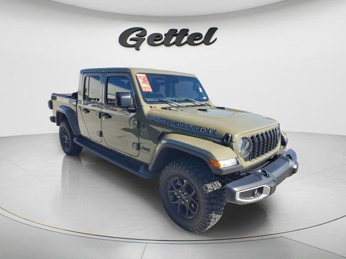 41 2025 Jeep Gladiator High Tide