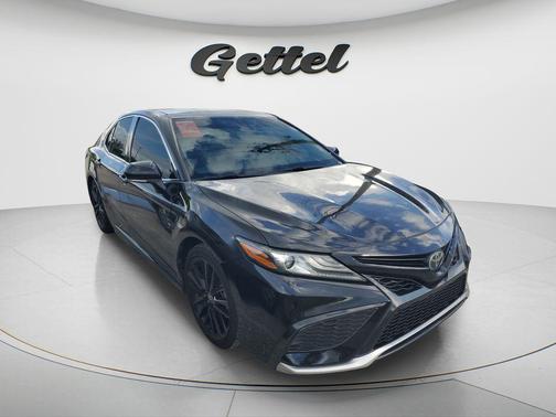 Midnight Black Metallic 2021 Toyota Camry XSE