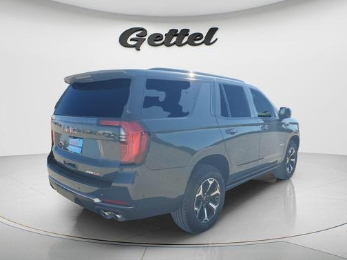 2025 GMC Yukon 4WD AT4