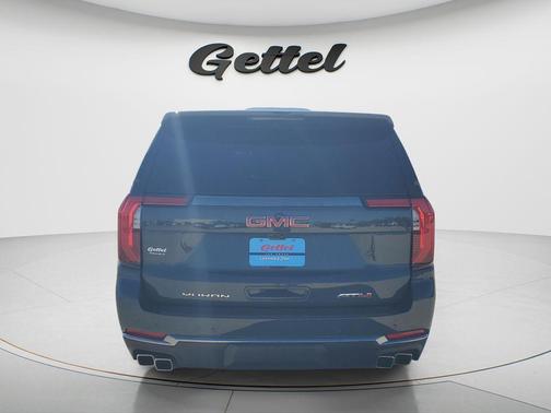 2025 GMC Yukon 4WD AT4