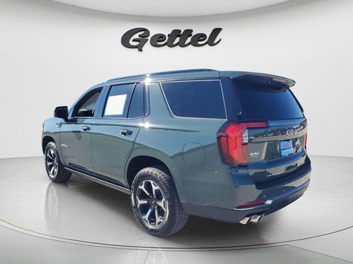 2025 GMC Yukon 4WD AT4