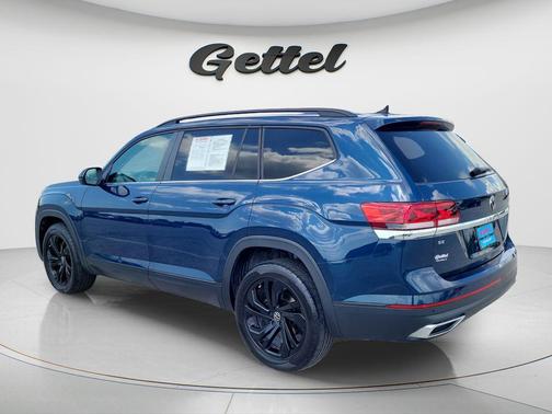 2022 Volkswagen Atlas 2.0T SE w/Technology