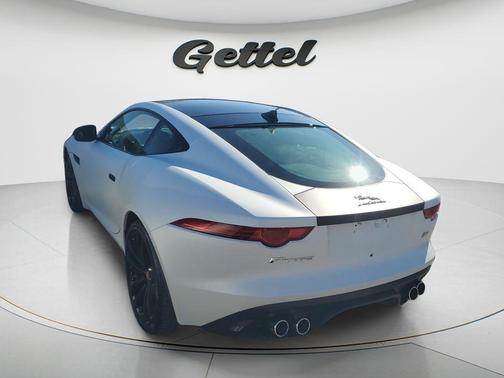 2015 Jaguar F-TYPE R