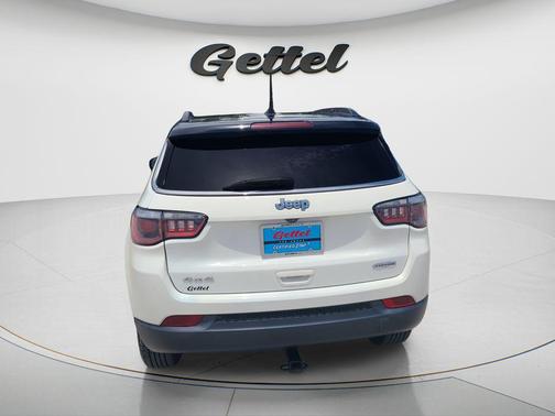 White Clearcoat 2019 Jeep Compass Latitude