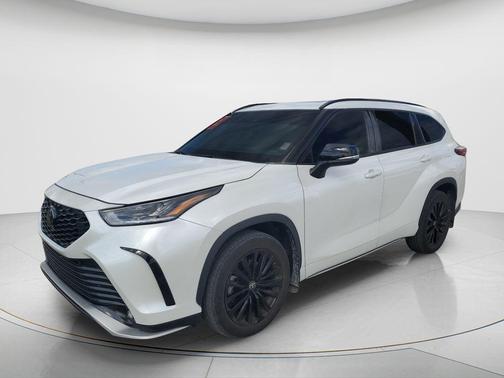 2023 Toyota Highlander XSE