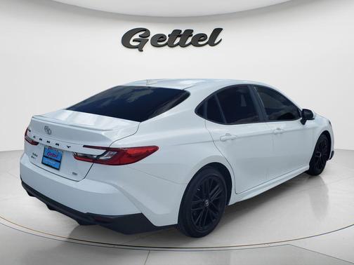 Ice Cap 2025 Toyota Camry SE