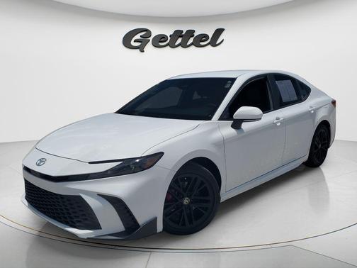 Ice Cap 2025 Toyota Camry SE