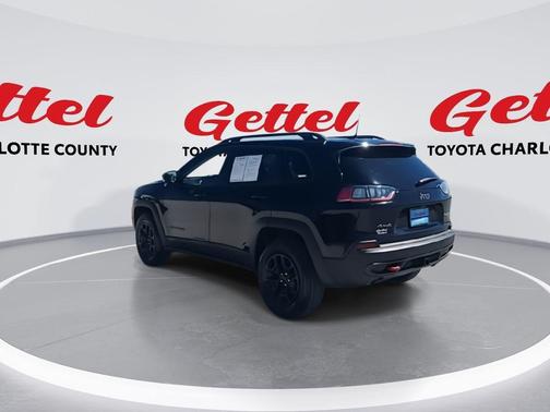 2021 Jeep Cherokee Trailhawk