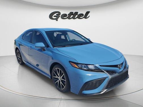 Cavalry Blue 2023 Toyota Camry SE