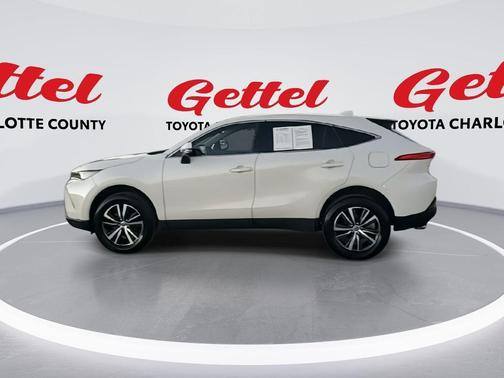 2022 Toyota Venza LE