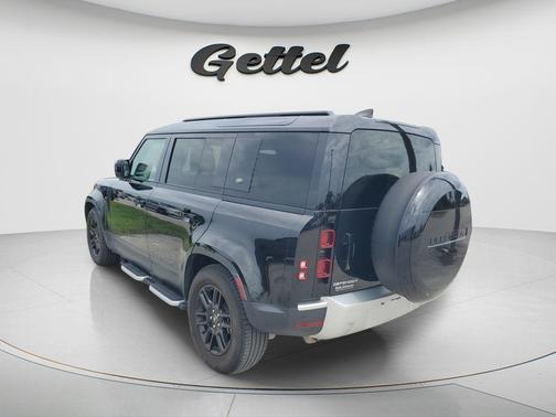 Santorini Black Metallic 2024 Land Rover Defender 110 P400 S