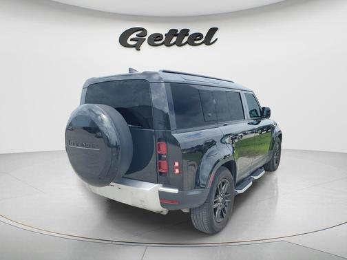 Santorini Black Metallic 2024 Land Rover Defender 110 P400 S