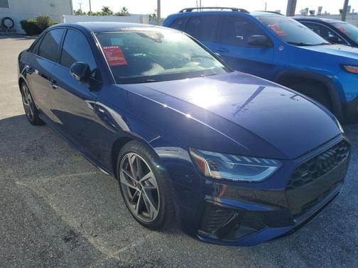 2022 Audi A4 Prestige 45 TFSI S line quattro S tronic