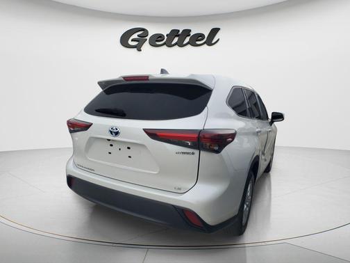 2024 Toyota Highlander Hybrid LE