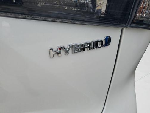 2024 Toyota Highlander Hybrid LE